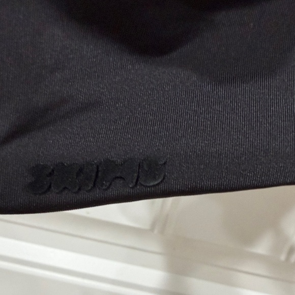 NWOT SKIMS Sleek Black Wire Free Bra - Picture 4 of 6